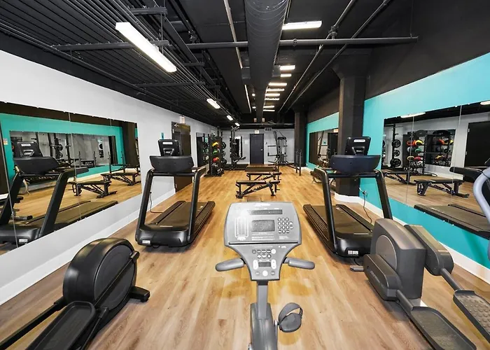 Cozy 2br South Loop With Optional Parking And Gym Near Mccormick Place, Public Transit & Hotspots